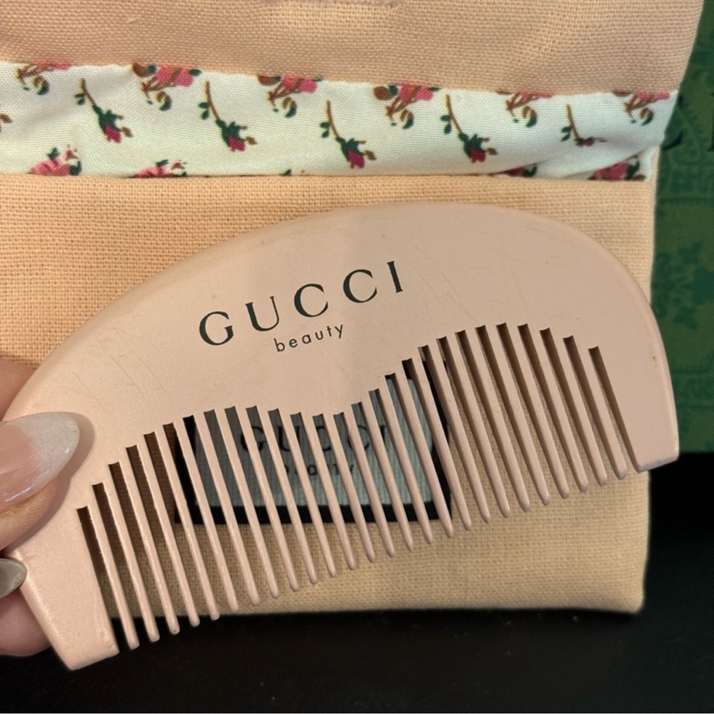 ✨GUCCI Limited Edition Comb Set + Book & Dust Pouch | Collector’s Gift Box✨ - Picture 3 of 4